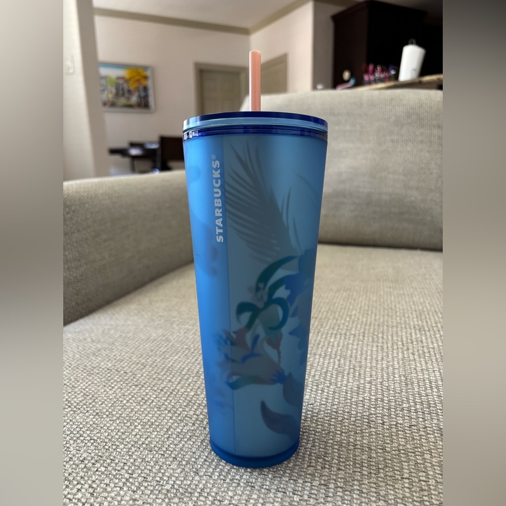 Starbucks Venti Cup (NWOT)